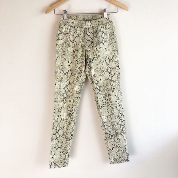 Spell & The Gypsy Aloha Python Jets Pants - Picture 3 of 10